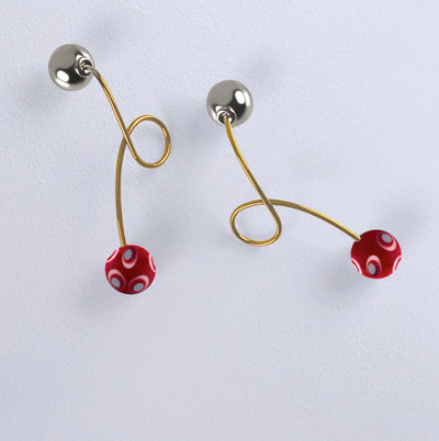 STUD EARRING