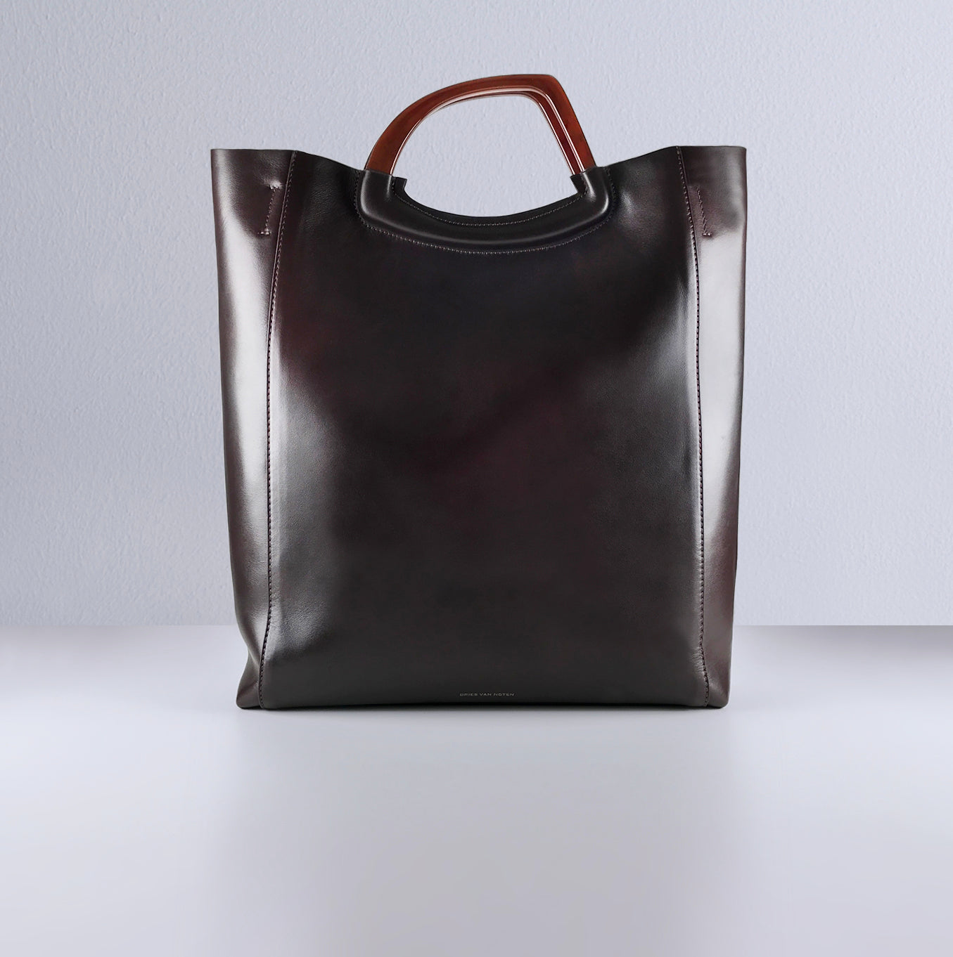 CRISP TOTE