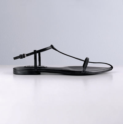 FLAT SANDAL