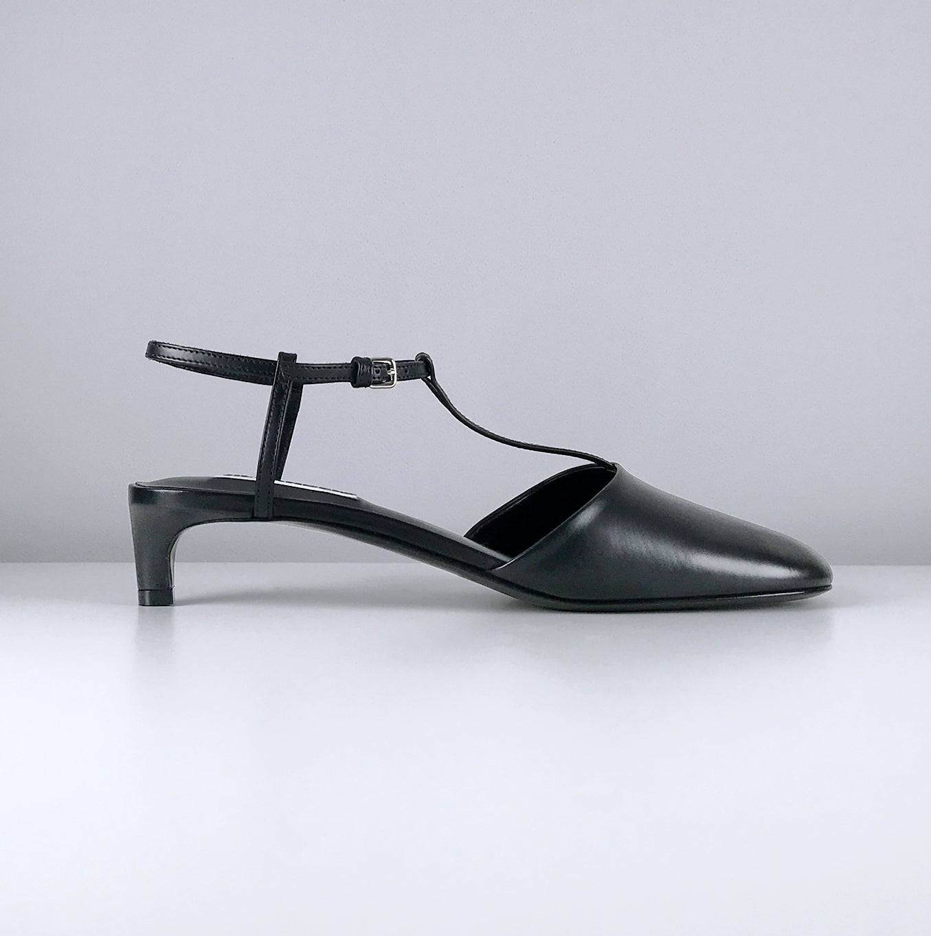 HIGH SANDAL
