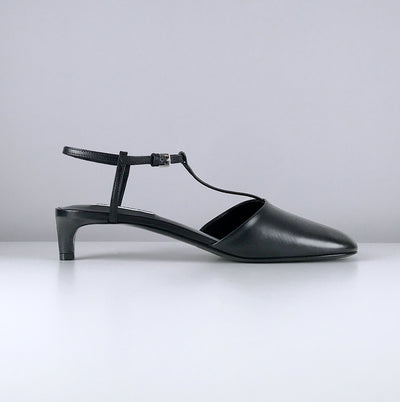 HIGH SANDAL