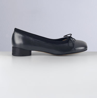 ANATOMIC BALLERINAS
