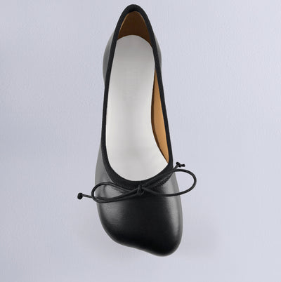 ANATOMIC BALLERINAS
