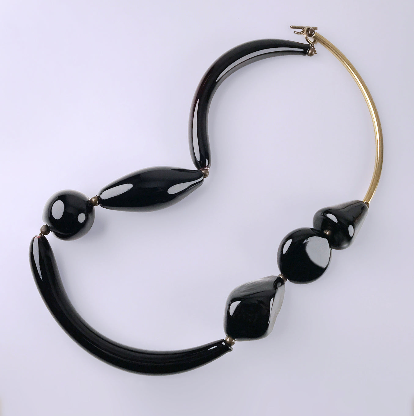 GLASS NECKLACE